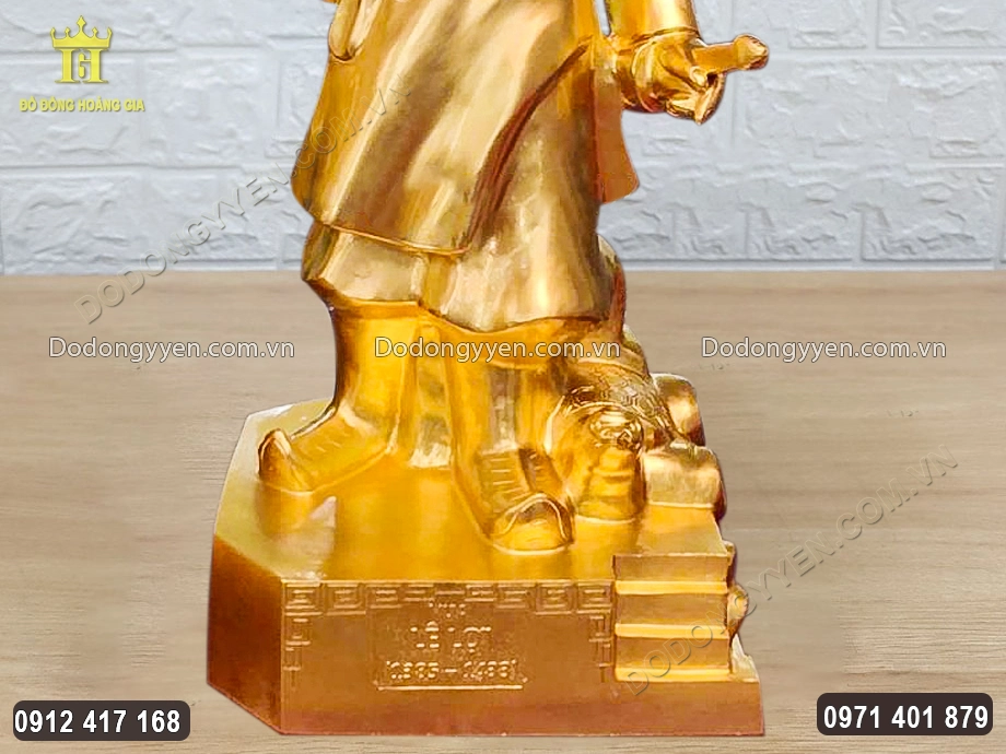 Phần ch&acirc;n đế được đ&uacute;c chắc chắn